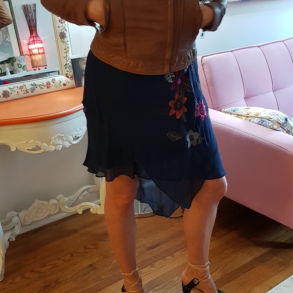 New Silk BCBG Embroidered Dress - Picture 3 of 17